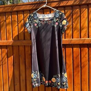 SZ LG Black Dress  W/ Floral print. Knee Length scalloped Square Neck.